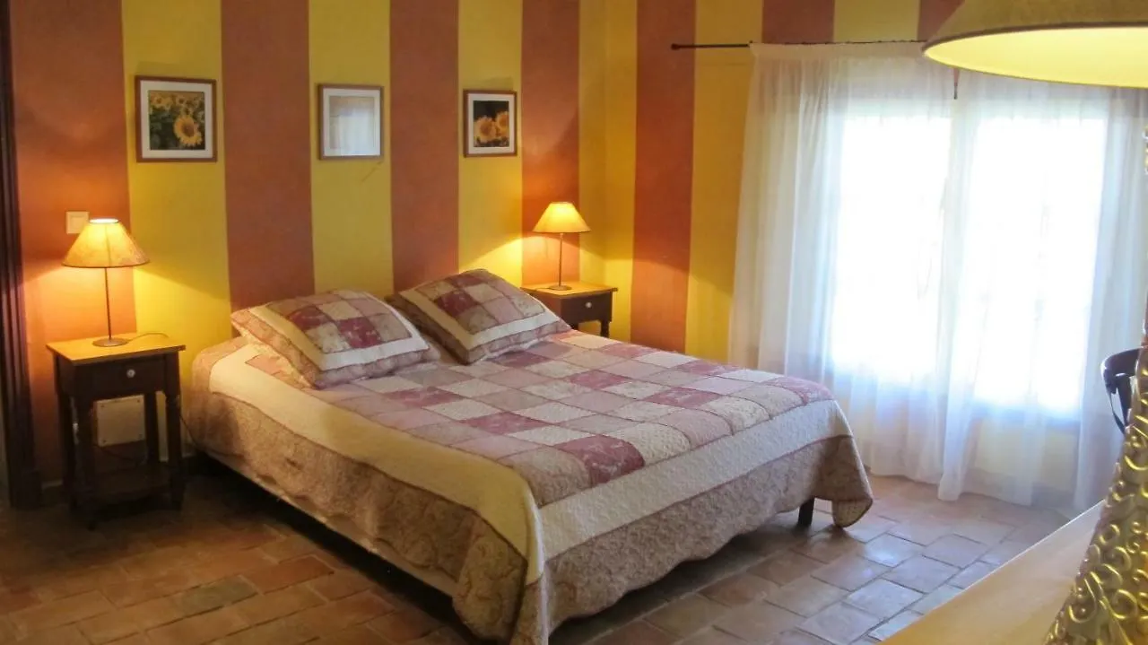 Bed and Breakfast Domaine de Valbrillant à Meyreuil France